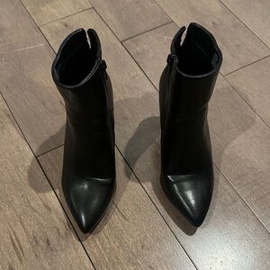 Kendall & Kylie Sleek Black Ankle Booties